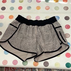 lululemon tracker Shorts